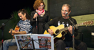 Pirina Family Band in azione..