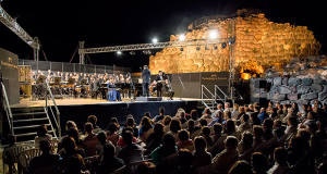 Foto al Concerto Carmina Burana del Teatro Lirico di Cagliari a Su Nuraxi - Barumini - 5 Agosto 2014 - ParteollaClick